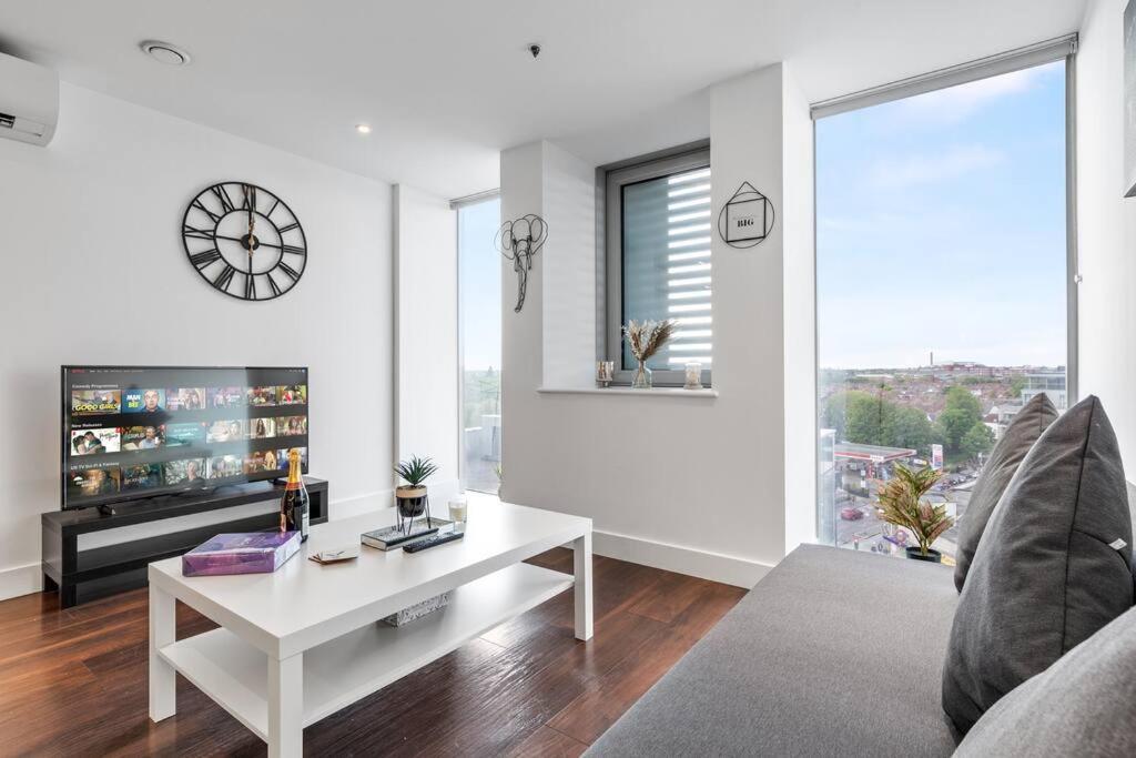 New Apartment 20 Mins From Waterloo London Bp36 Kültér fotó
