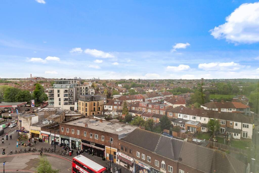 New Apartment 20 Mins From Waterloo London Bp36 Kültér fotó